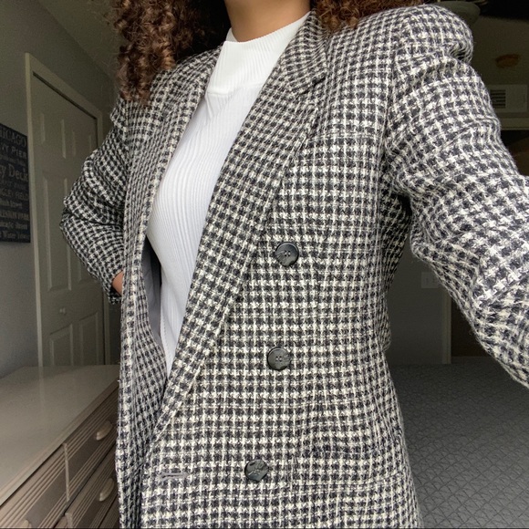 SOLD /VTG LIZ • houndstooth double-breasted blazer - Picture 2 of 7